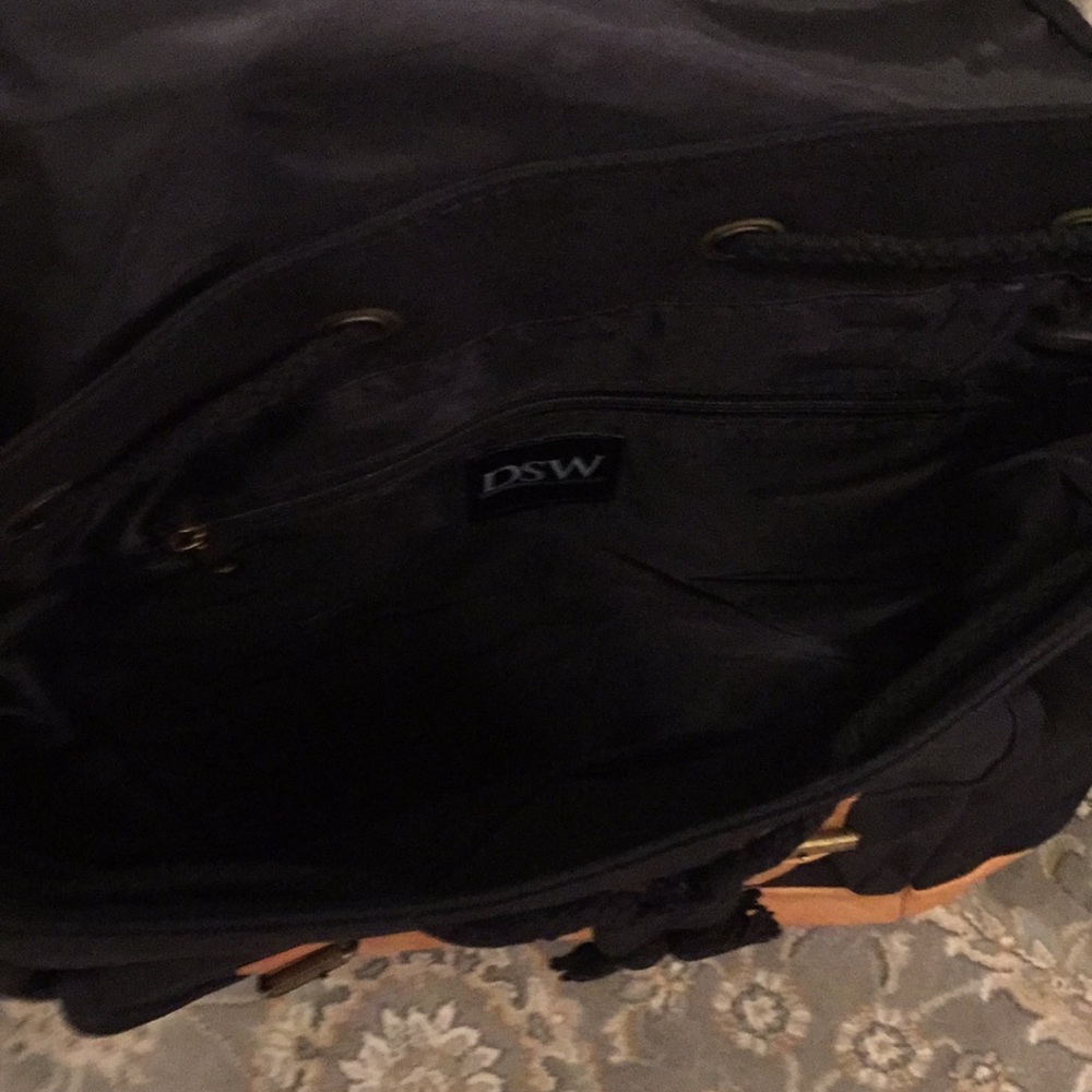Canvas Backpack - Picture 4 of 4